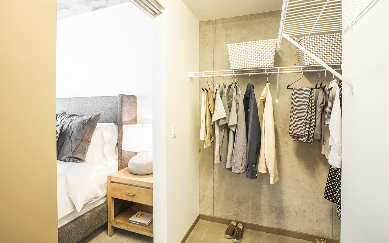 Block 17 Apartments High-Rise Walk-In Closet